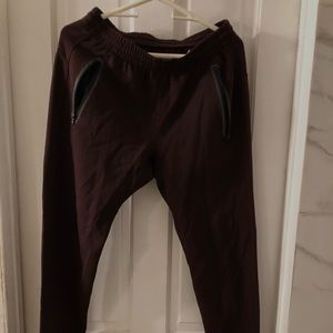 Burgundy Old Navy Active Dynamic Fleece Sweats